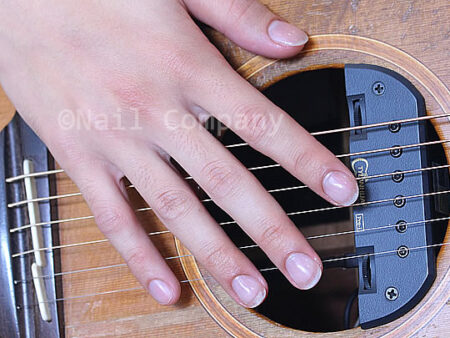 ギタリストのための爪補強グラスネイルとは【グラスネイル】ネイルカンパニー 爪補強 ネイル補強